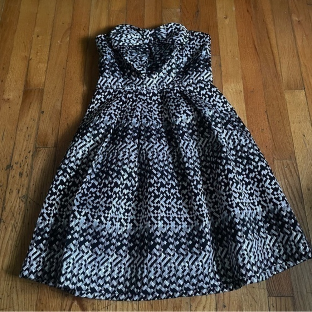 Eva Franco Black & Silver Strapless Dress Size 2